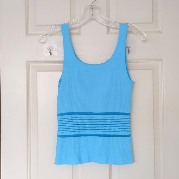 Cotton Blended Lightweight and Stretchable Two pieces Top Set w/multi patterns. - Picture 4 of 6